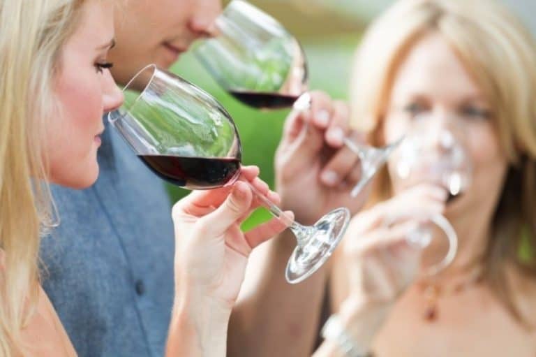 los mejores cursos de barcelona para catar vinos