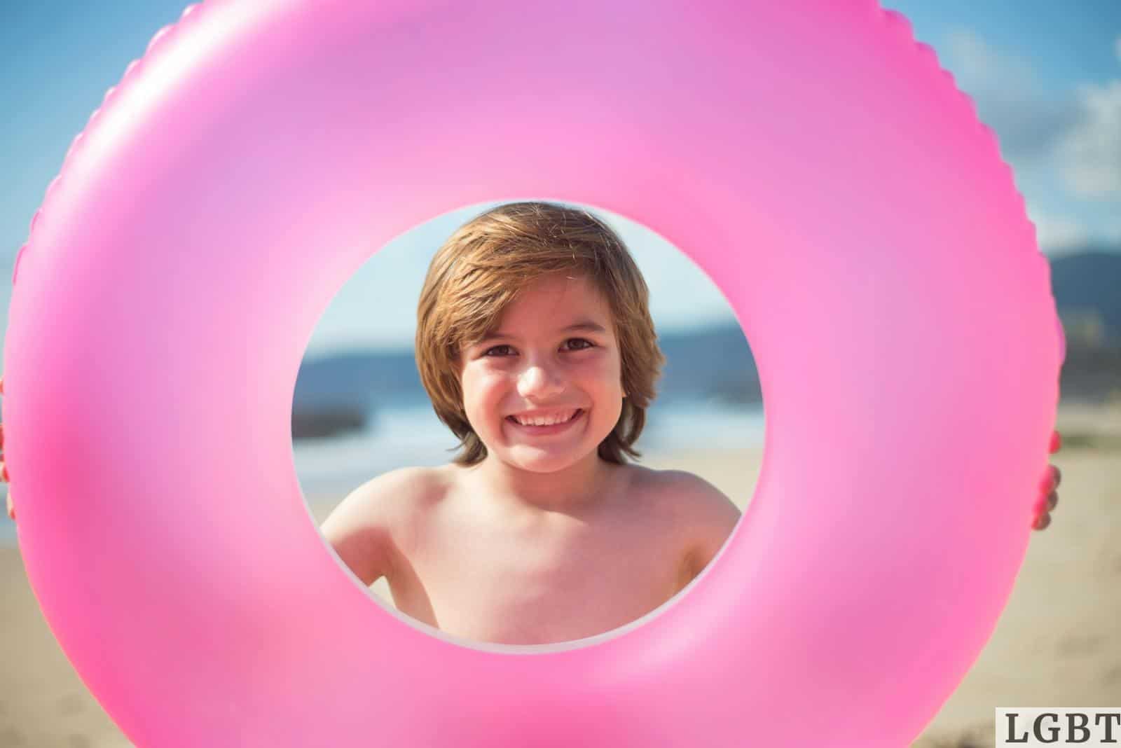 niño de vacaciones